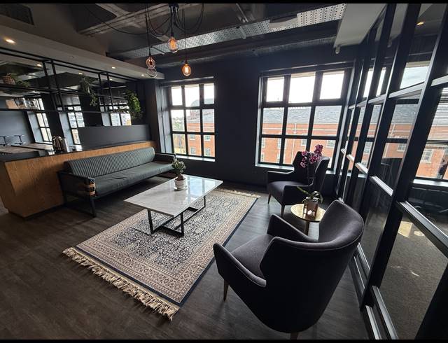 745M² OFFICE TO LET IN ROSEBANK
